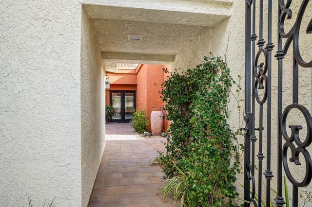 49540 Avenida Vista Bonita, La Quinta, CA 92253