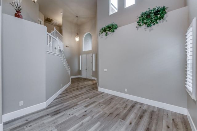 1822 N Magnolia, Clovis, CA 93619