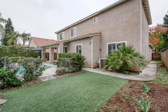 1822 N Magnolia, Clovis, CA 93619