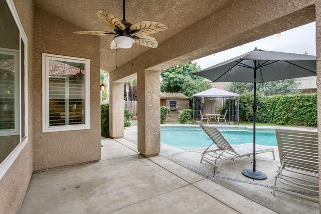 1822 N Magnolia, Clovis, CA 93619