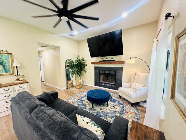 1229 Epps Road, Palmer, TX 75152