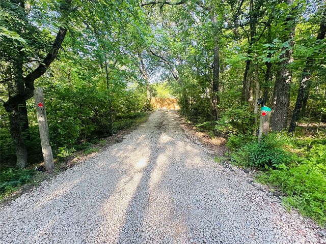 1229 Epps Road, Palmer, TX 75152