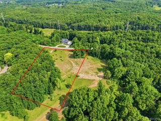 20 Grand Summit Drive, Tyrone Township, MI 48430