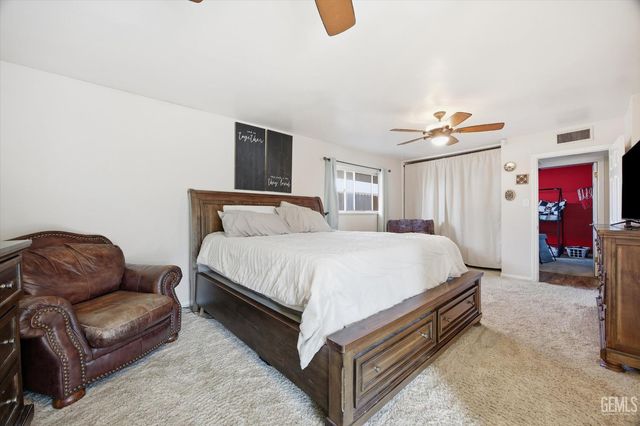 2907 Gill Avenue, Bakersfield, CA 93306