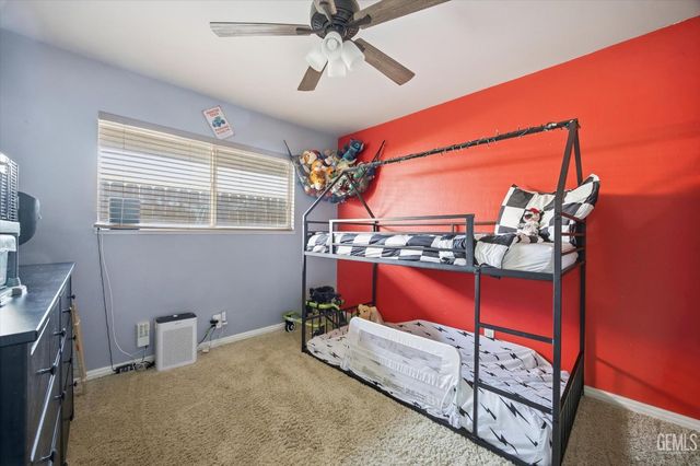 2907 Gill Avenue, Bakersfield, CA 93306