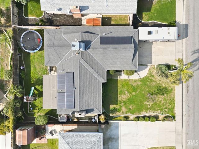 2907 Gill Avenue, Bakersfield, CA 93306