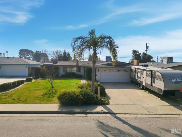 2907 Gill Avenue, Bakersfield, CA 93306