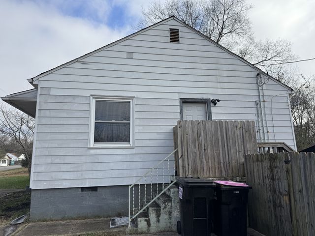 706 Monroe St, Clarksville, TN 37040