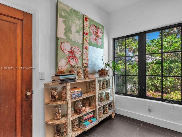 1321 Tyler St, Hollywood, FL 33019