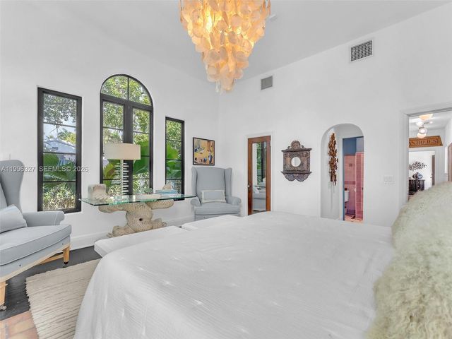 1321 Tyler St, Hollywood, FL 33019