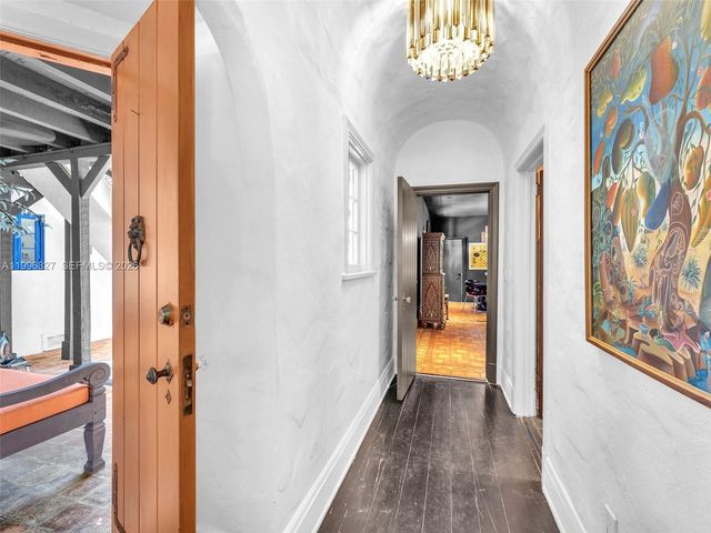 1321 Tyler St, Hollywood, FL 33019