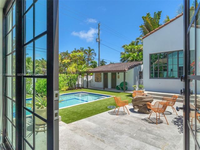 1321 Tyler St, Hollywood, FL 33019