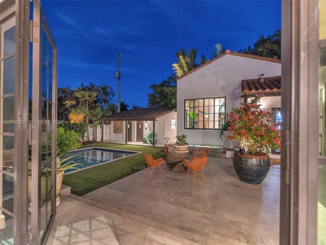1321 Tyler St, Hollywood, FL 33019