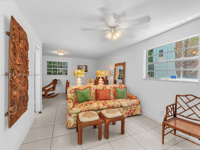 1321 Tyler St, Hollywood, FL 33019