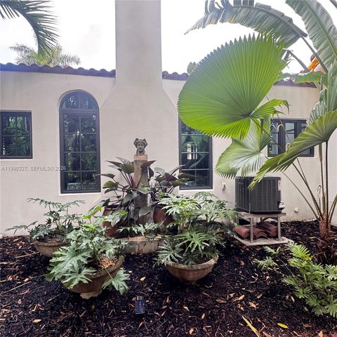 1321 Tyler St, Hollywood, FL 33019