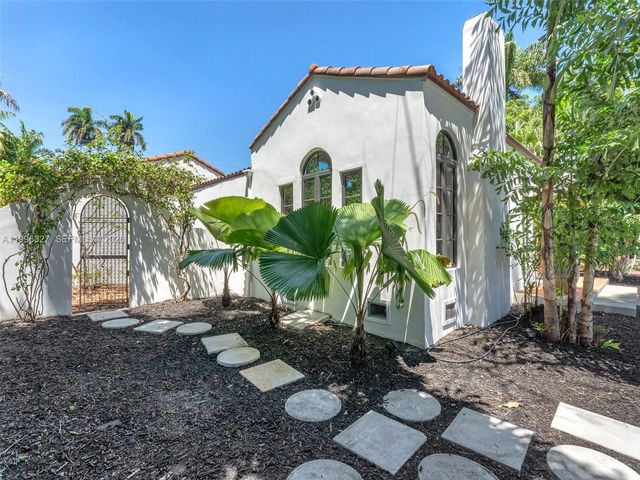 1321 Tyler St, Hollywood, FL 33019