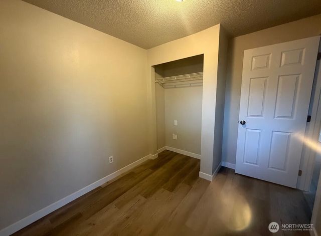 404 S Division Lane, Tacoma, WA 98418