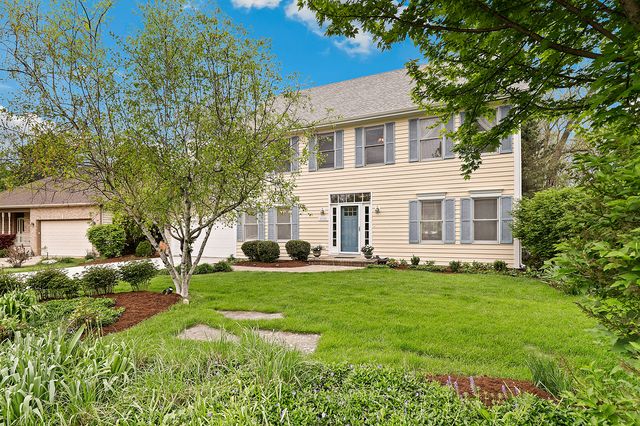 26W180 Arrow Glen Court, Wheaton, IL 60189