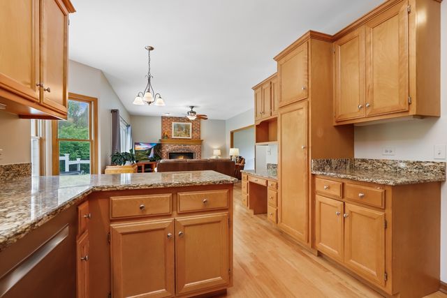 26W180 Arrow Glen Court, Wheaton, IL 60189