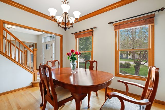 26W180 Arrow Glen Court, Wheaton, IL 60189