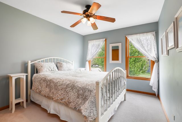26W180 Arrow Glen Court, Wheaton, IL 60189