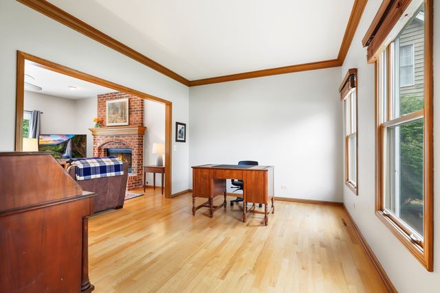 26W180 Arrow Glen Court, Wheaton, IL 60189