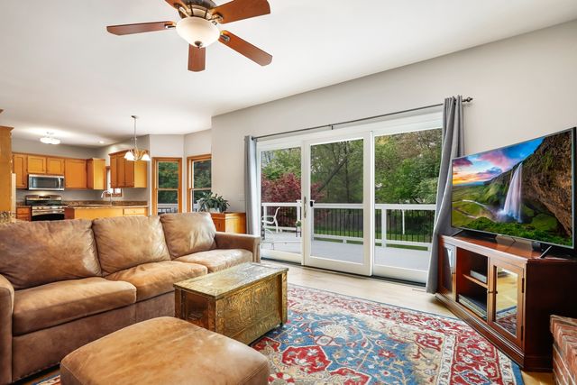 26W180 Arrow Glen Court, Wheaton, IL 60189