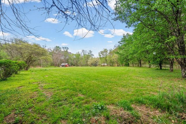 35 Bud Parker Lane, Erin, TN 37061