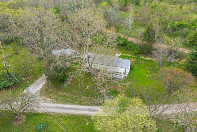 35 Bud Parker Lane, Erin, TN 37061