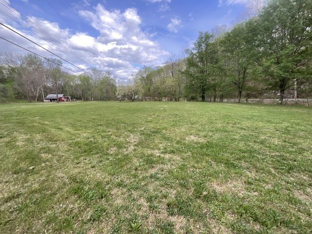 35 Bud Parker Lane, Erin, TN 37061