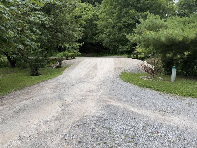 35 Bud Parker Lane, Erin, TN 37061