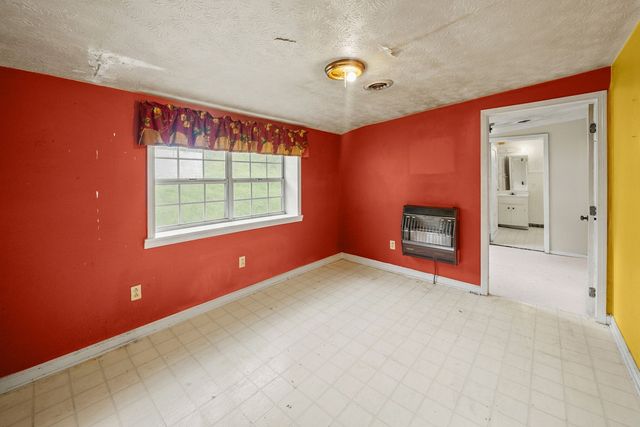 35 Bud Parker Lane, Erin, TN 37061