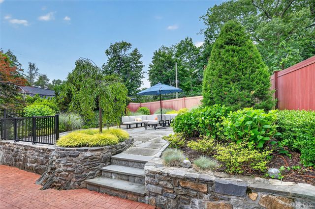14 Caterson Terrace, Hartsdale, NY 10530