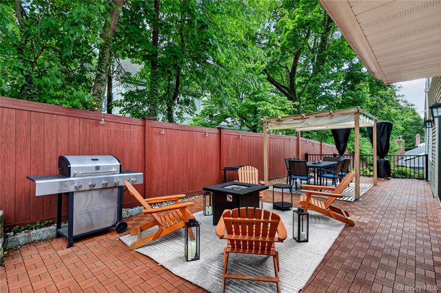 14 Caterson Terrace, Hartsdale, NY 10530