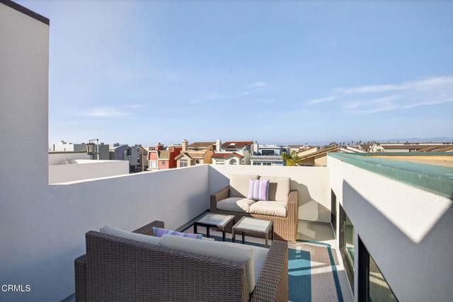 116 La Brea Street, Oxnard, CA 93035