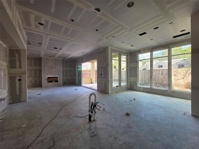 2210 Bartlett Street, Houston, TX 77098