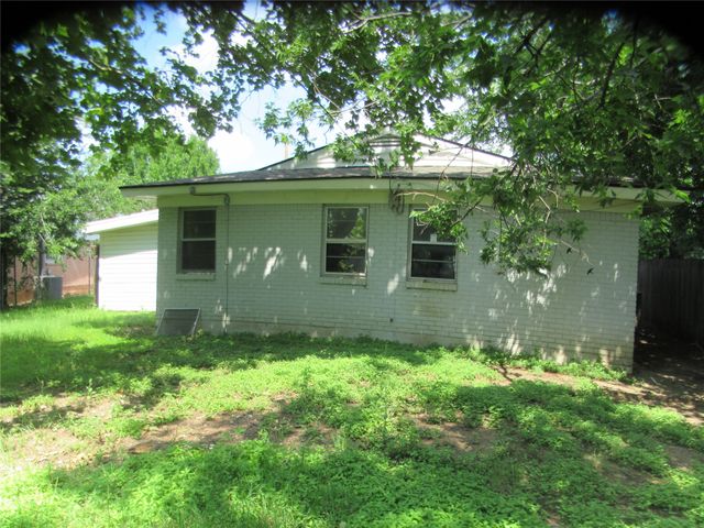 3104 Olive Place, Fort Worth, TX 76116