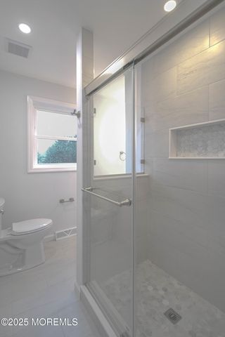 125 N Shore Road, Marmora, NJ 08223