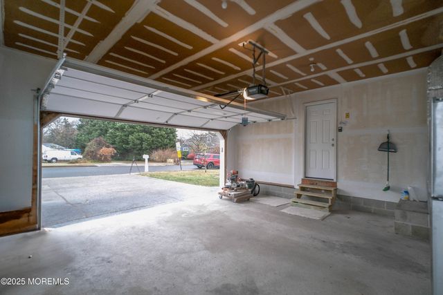 125 N Shore Road, Marmora, NJ 08223