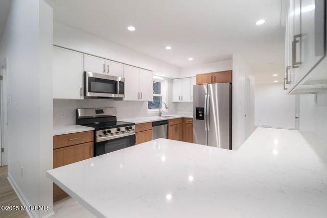 125 N Shore Road, Marmora, NJ 08223