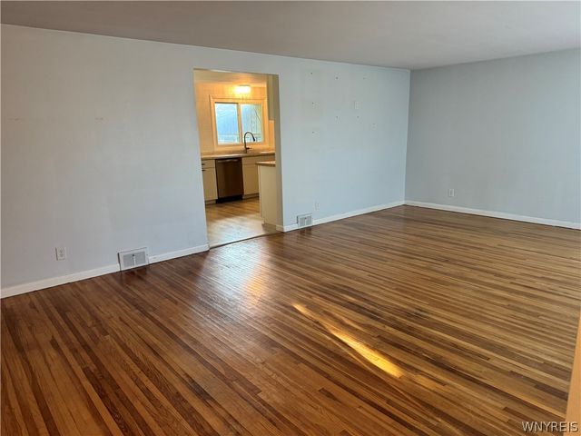 1158 Woodstock Avenue, Tonawanda, NY 14150