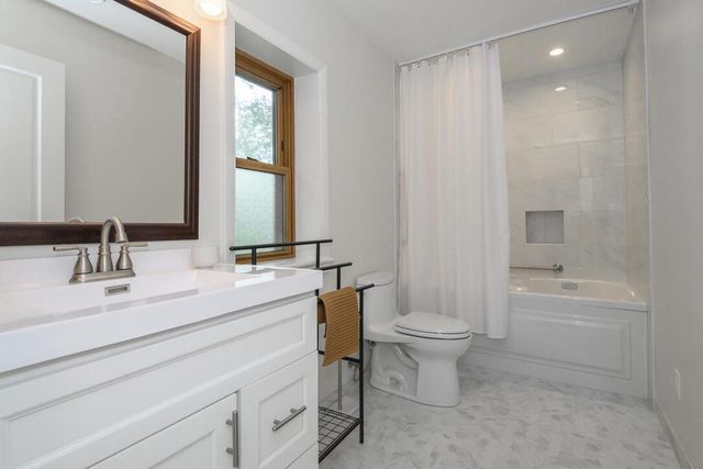 W195S9804 Racine AVENUE, Muskego, WI 53150