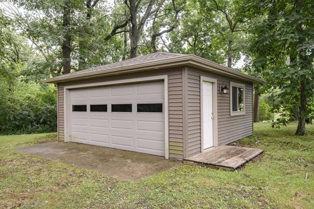 W195S9804 Racine AVENUE, Muskego, WI 53150