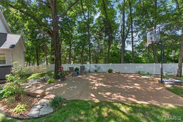 5657 Banez Drive, Concord Village, MO 63128