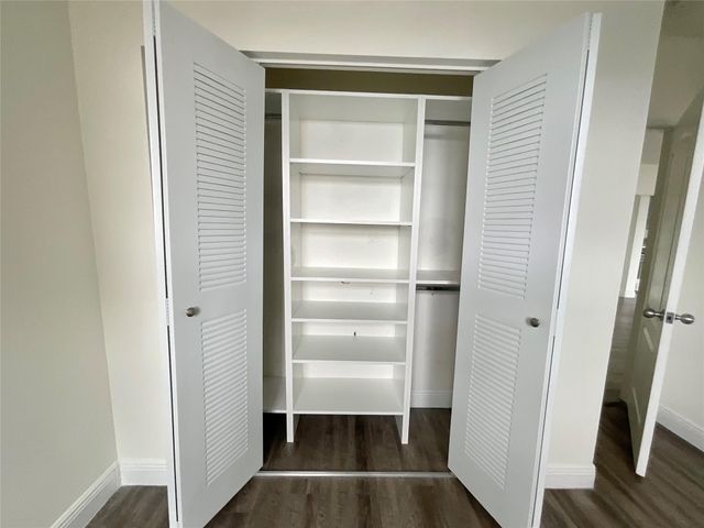 16900 N Bay Road 3-1011, Sunny Isles Beach, FL 33160
