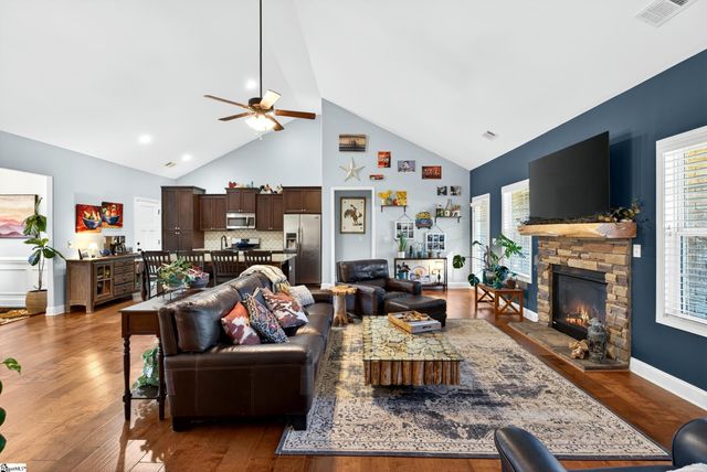205 Cedar Knoll Way, Greer, SC 29651