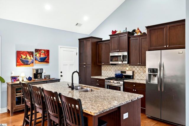205 Cedar Knoll Way, Greer, SC 29651