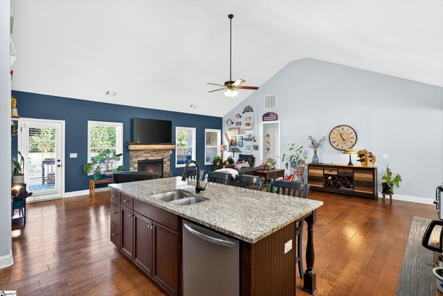 205 Cedar Knoll Way, Greer, SC 29651