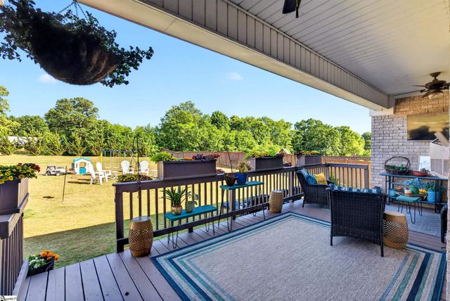 205 Cedar Knoll Way, Greer, SC 29651