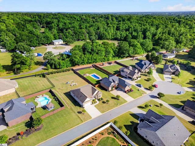 205 Cedar Knoll Way, Greer, SC 29651